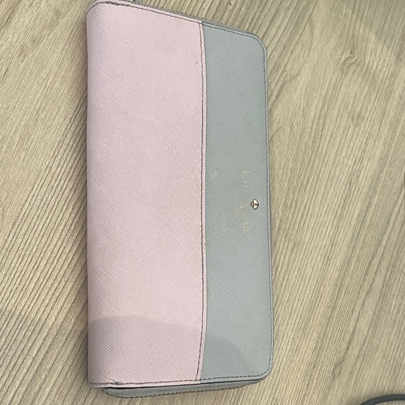 Kate Spade NY large continental zip-around wallet Saffiano leather, colorblock - Picture 2 of 7